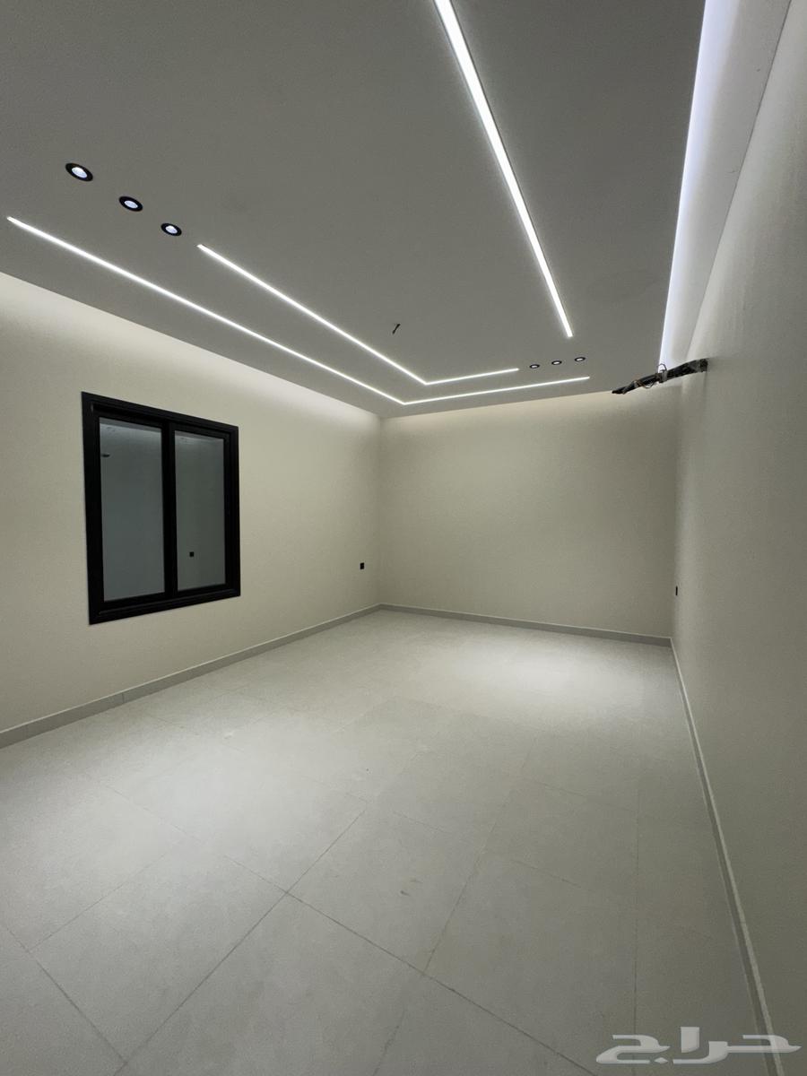 شقة 5 غرف في الرانوناء 52