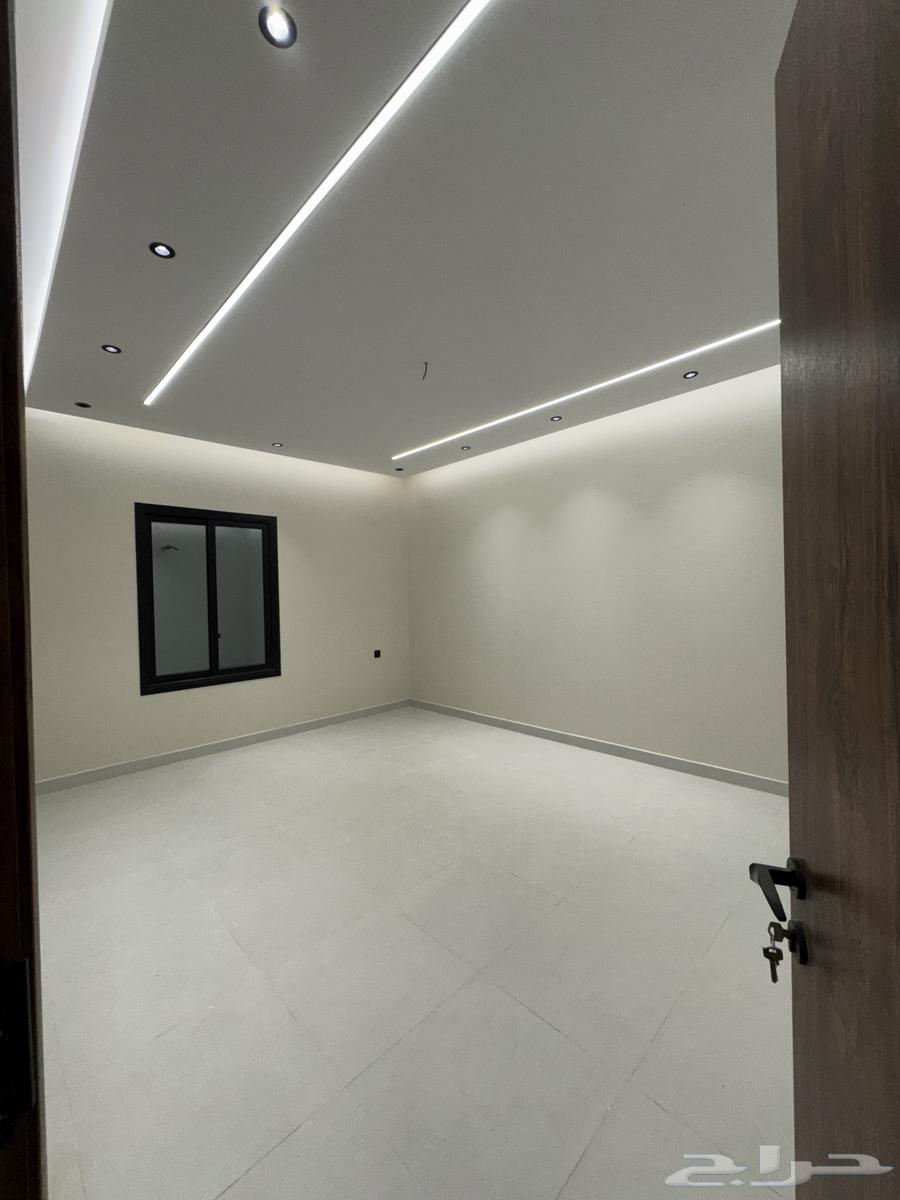 شقة 5 غرف في الرانوناء 54