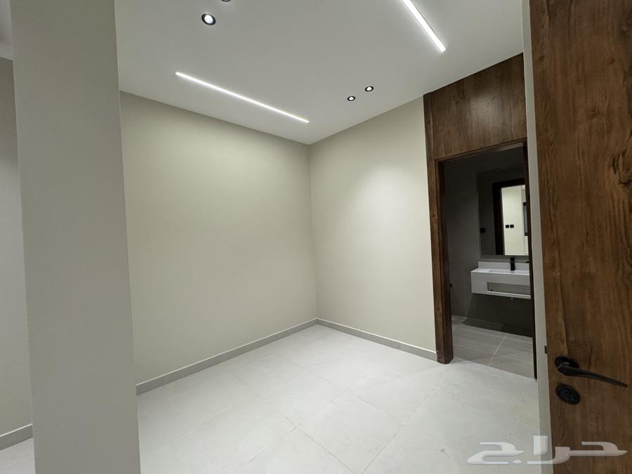 شقة 5 غرف في الرانوناء 65