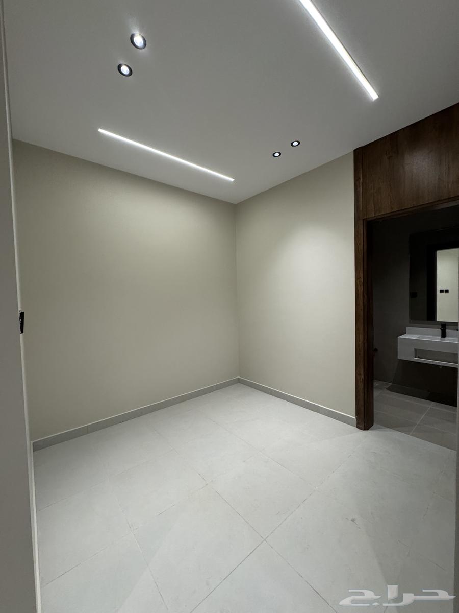 شقة 5 غرف في الرانوناء 68