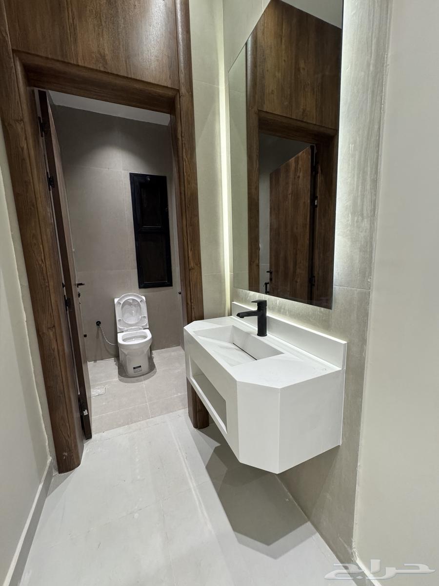 شقة 5 غرف في الرانوناء 73