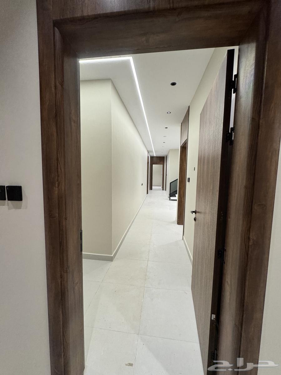 شقة 5 غرف في الرانوناء 75