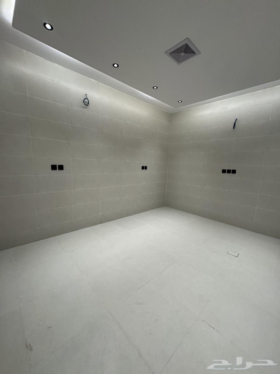 شقة 5 غرف في الرانوناء 80