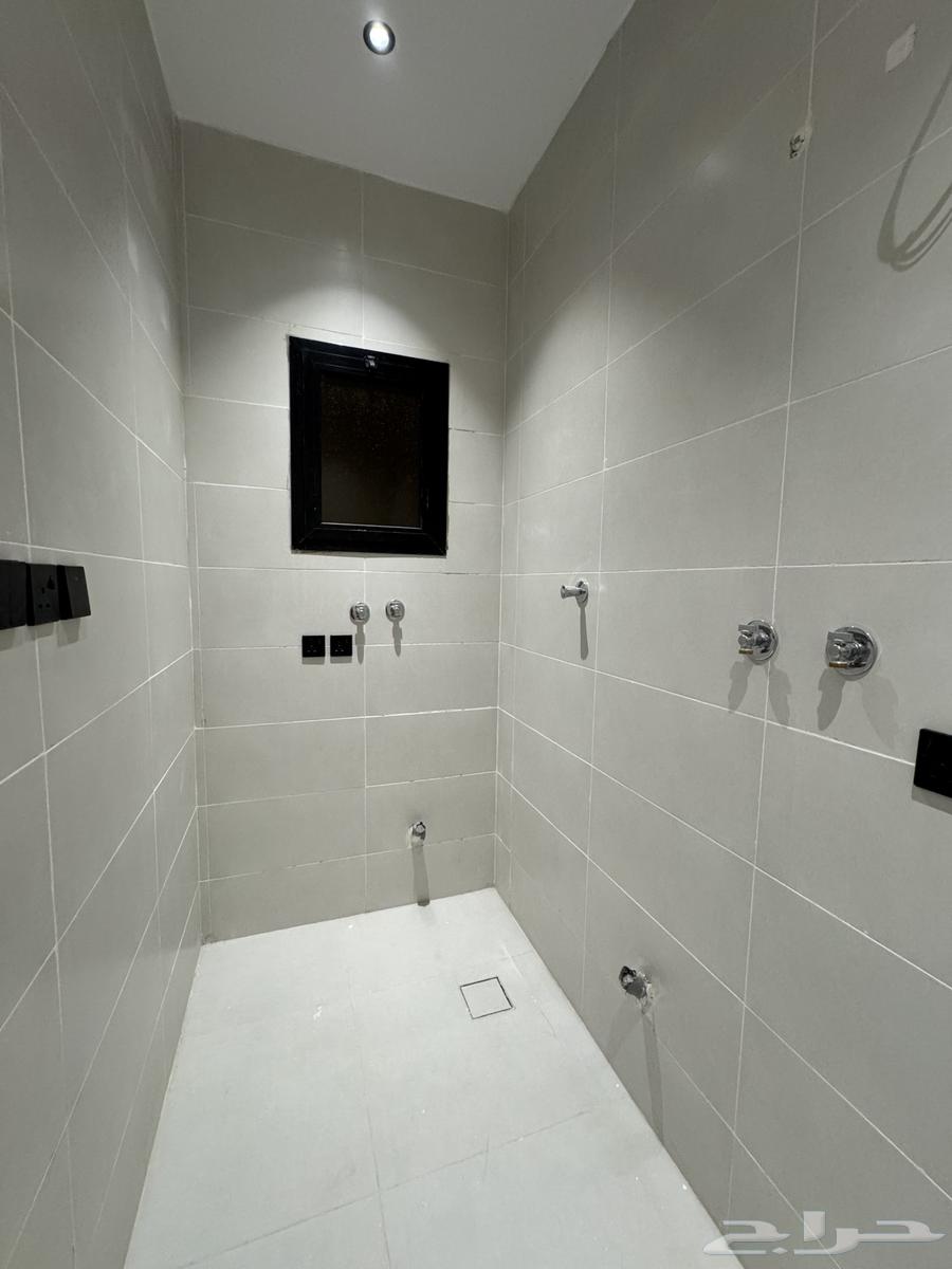 شقة 5 غرف في الرانوناء 81