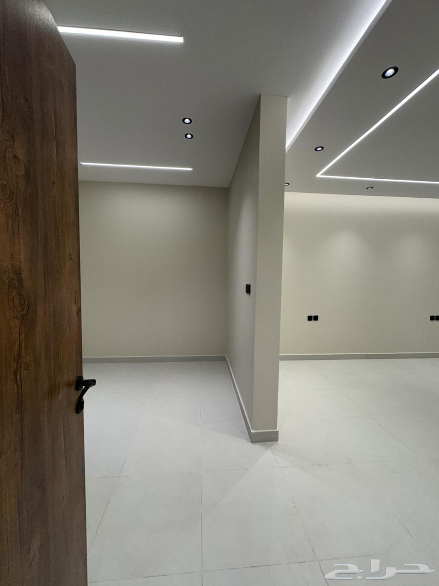 شقة 5 غرف في الرانوناء 87