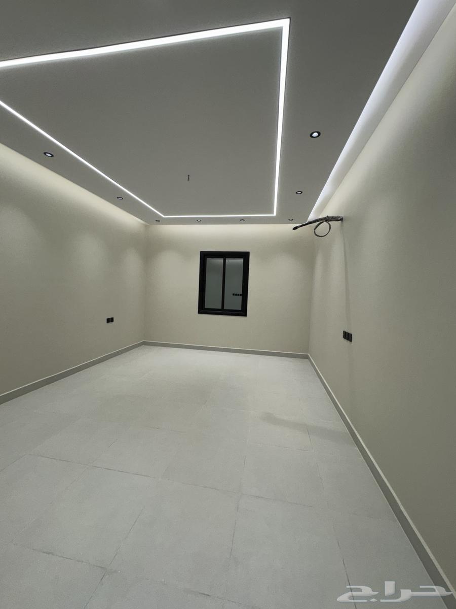 شقة 5 غرف في الرانوناء 90