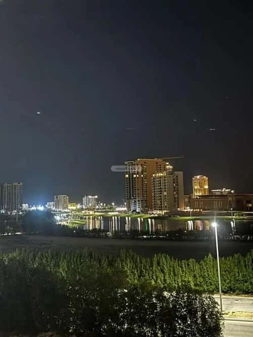 شقة 3 غرف في الحمرا 4