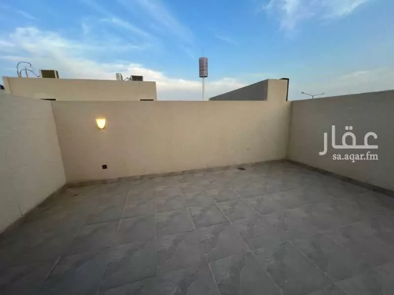 فيلا 4 غرف في القادسية 12