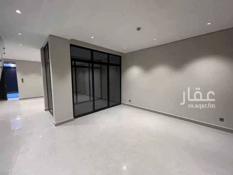 فيلا 4 غرف في القادسية 4