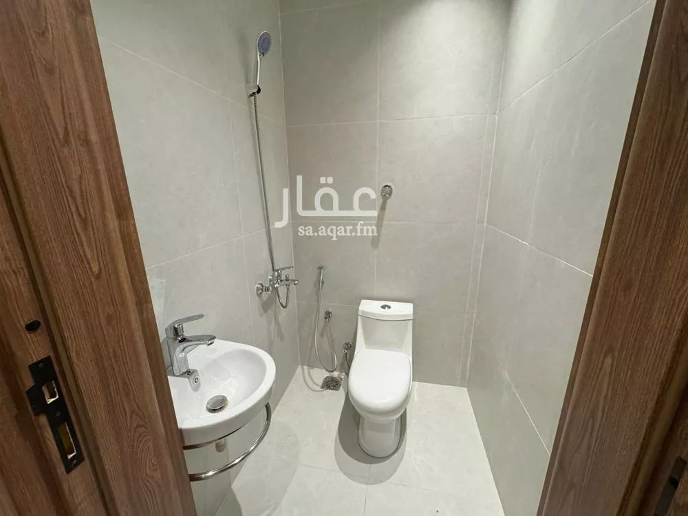 شقة 3 غرف في النرجس 13