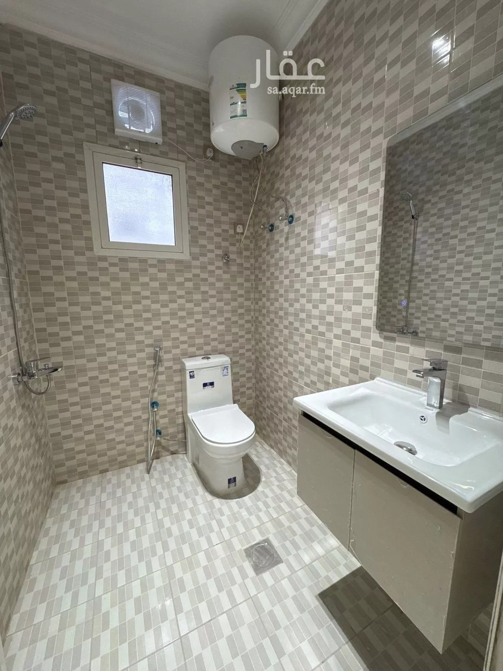 شقة 2 غرف في الراكة الجنوبية 5