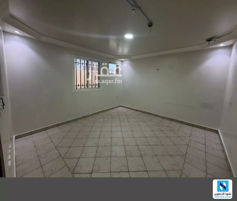 مكتب 850 م² في المروج 4