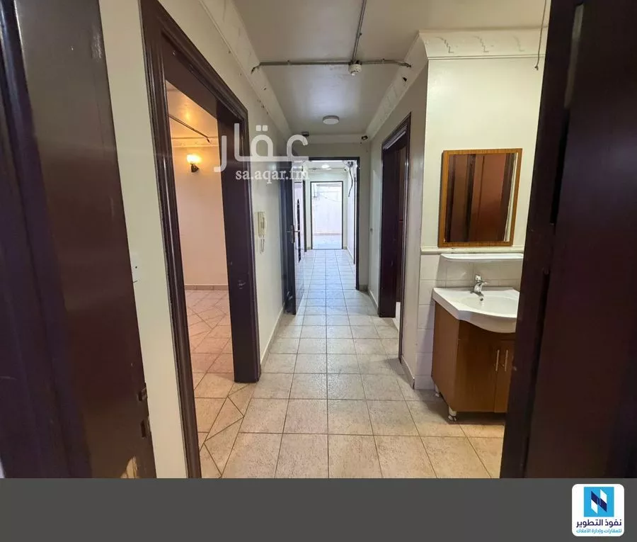 مكتب 850 م² في المروج 5