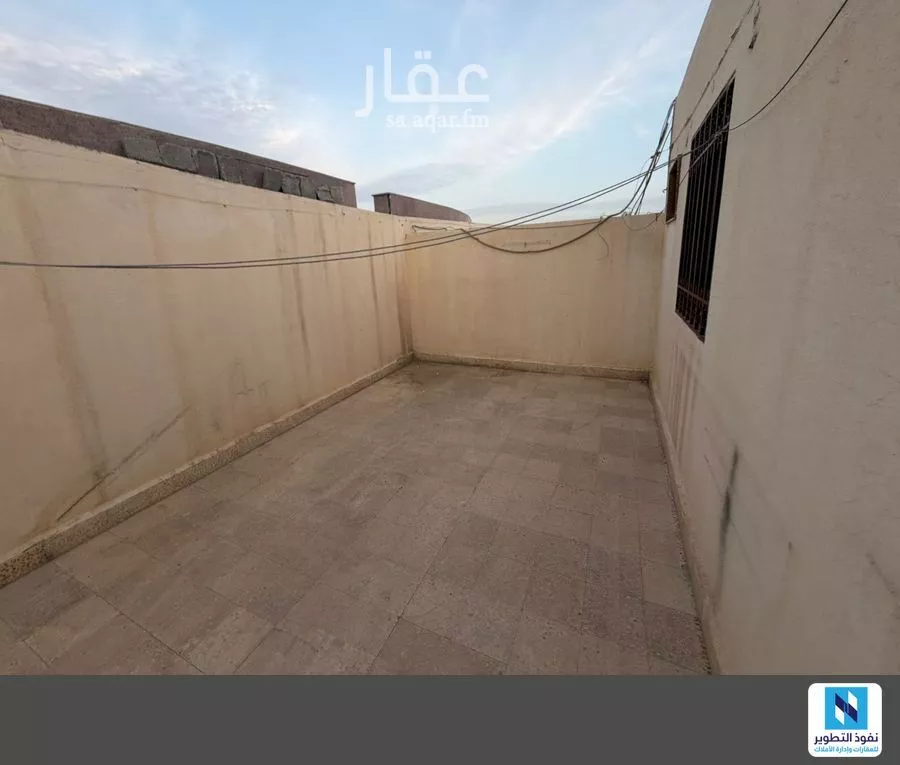 مكتب 850 م² في المروج 8