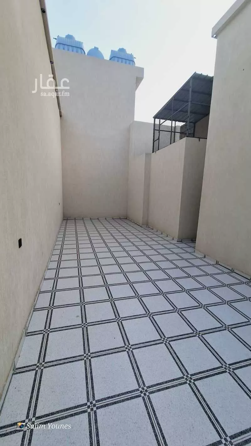 شقة 5 غرف في بطحاء قريش 9