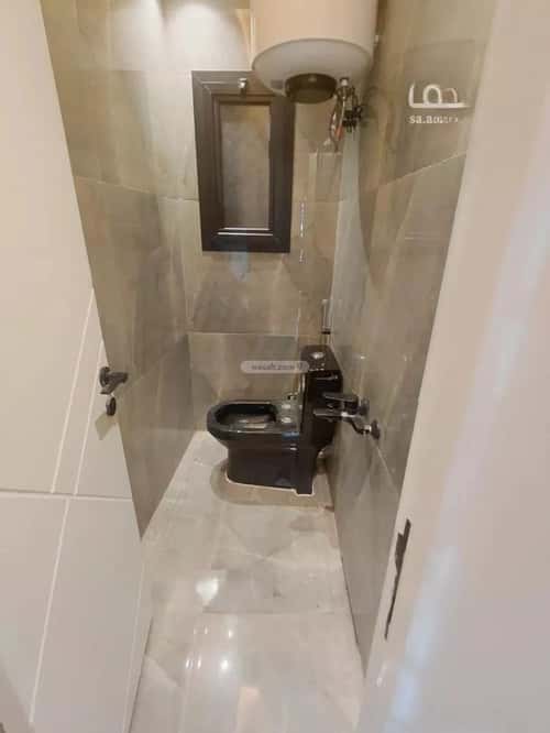 شقة 1 غرف في الملقا 4