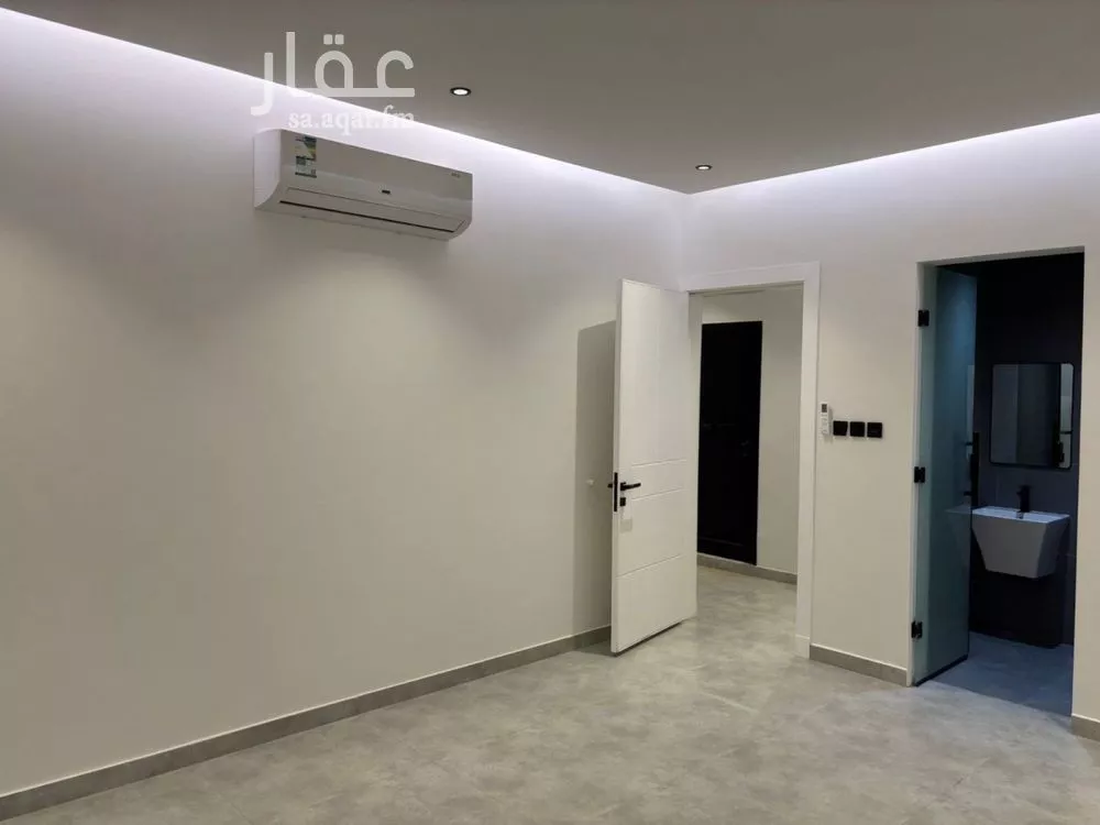 2 bedroom floor in Al Aridh 4