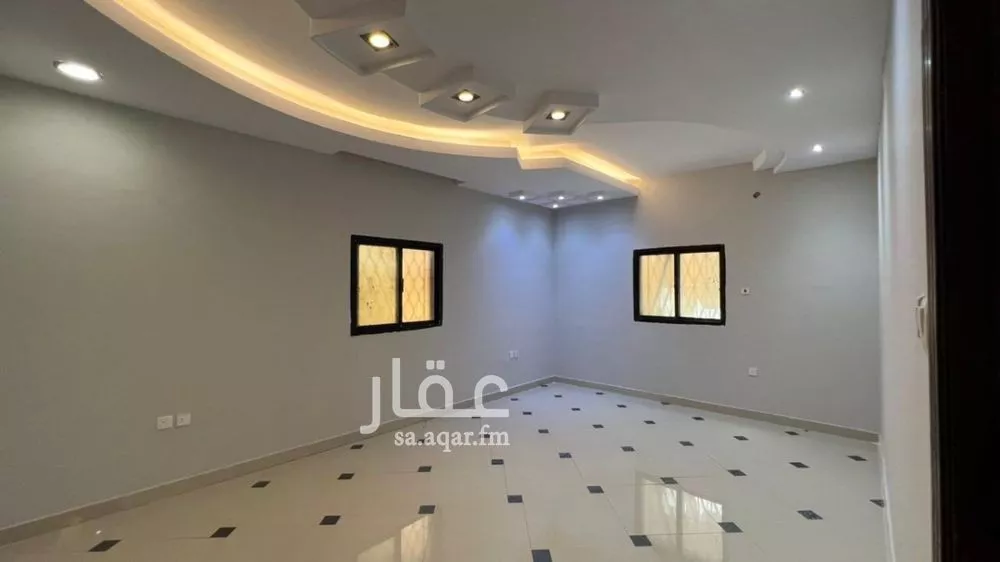 شقة 4 غرف في النعيم 12