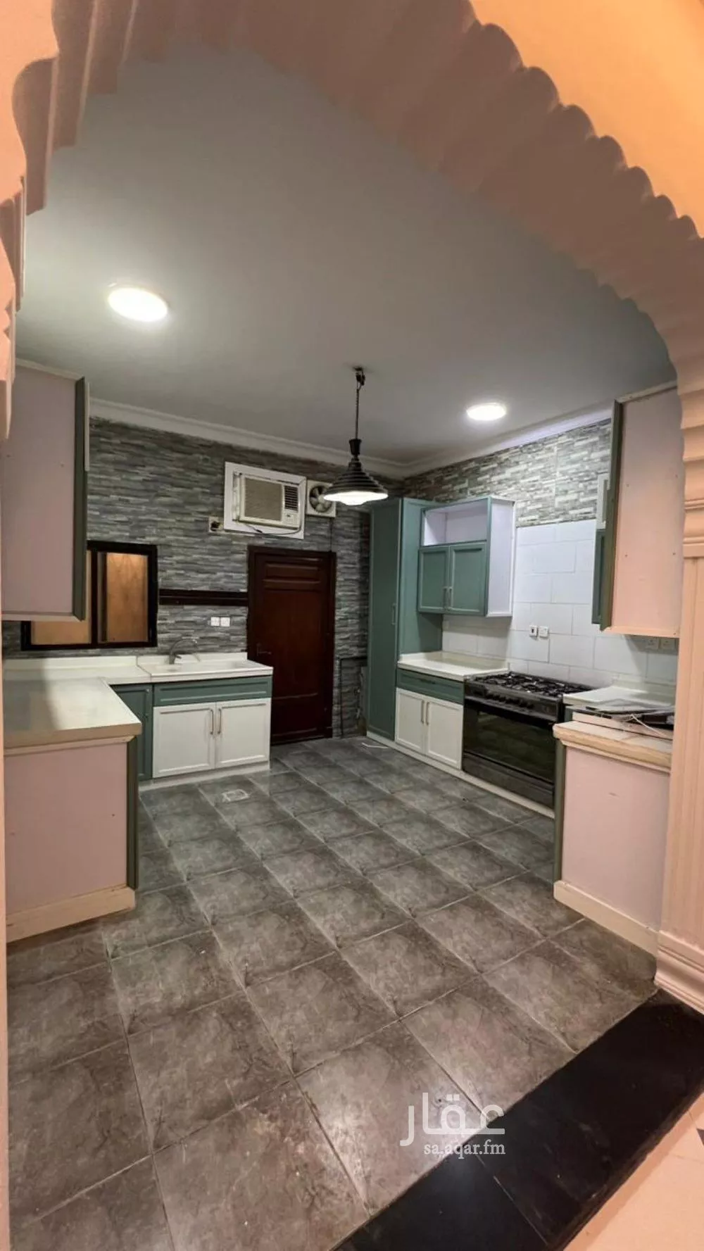 شقة 4 غرف في النعيم 6