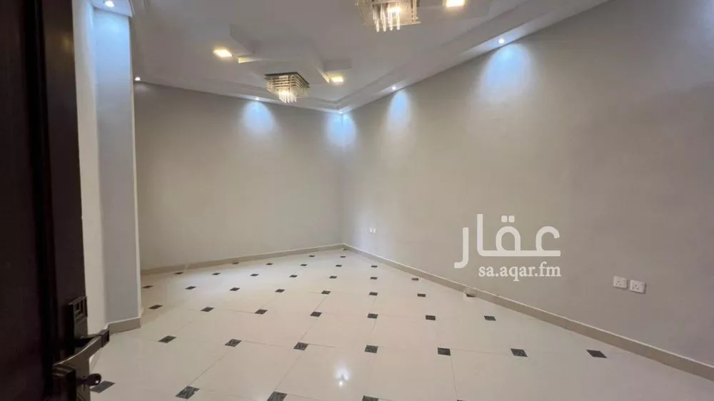 شقة 4 غرف في النعيم 7