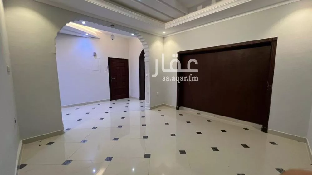 شقة 4 غرف في النعيم 9