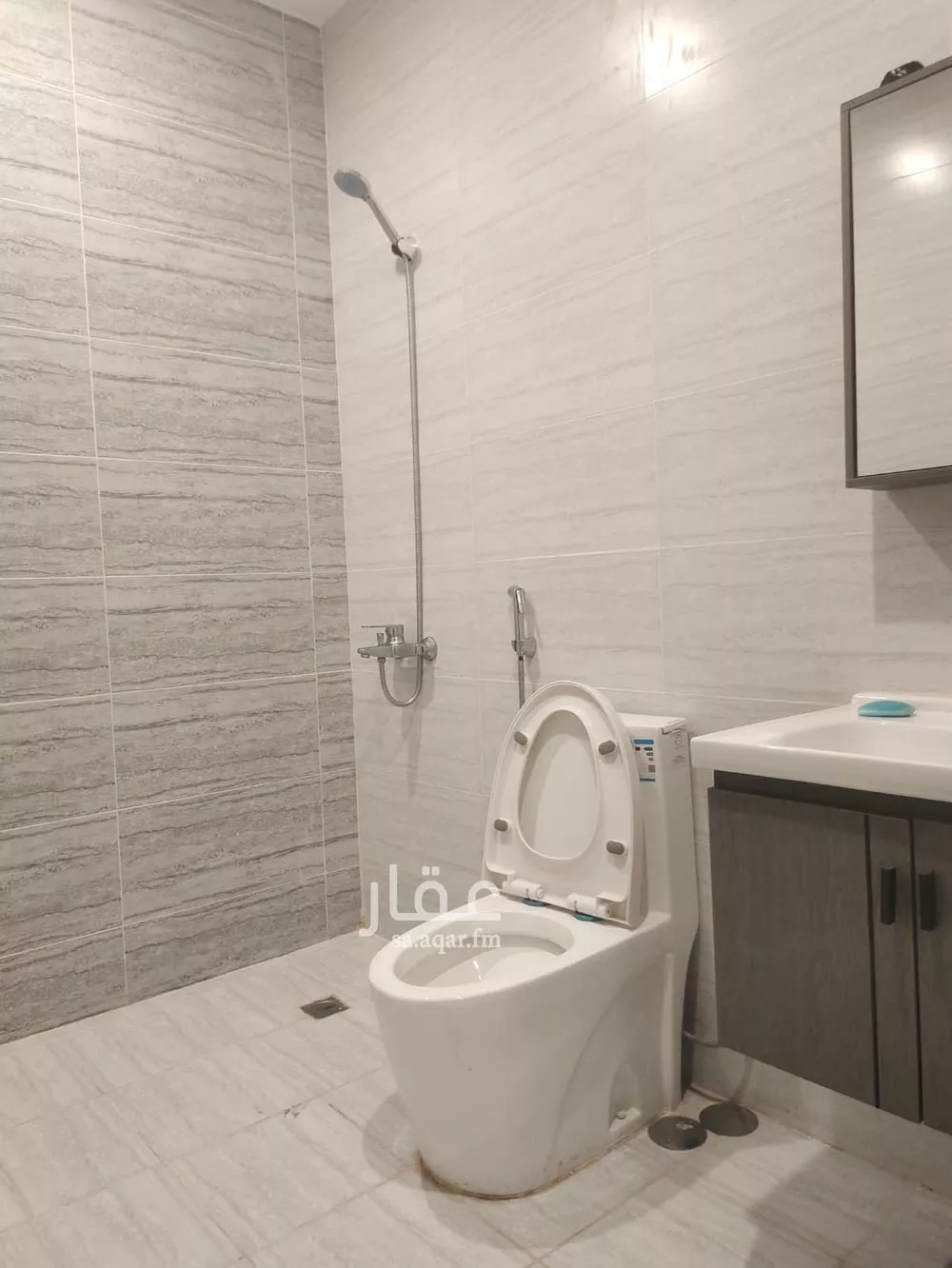 6 bedroom apartment in Al Marwa 10