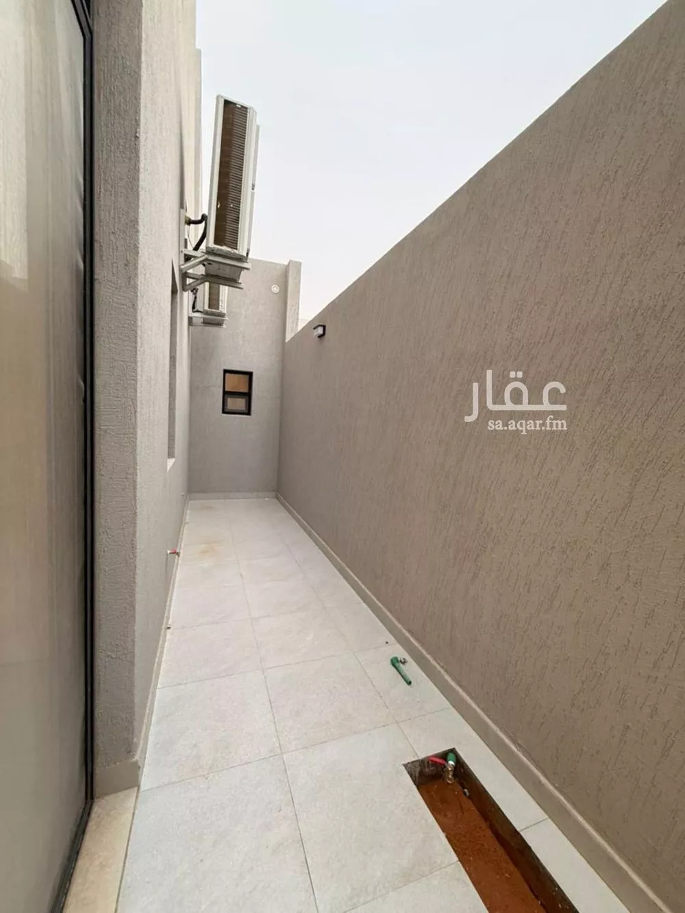 شقة 6 غرف في الرمال 7