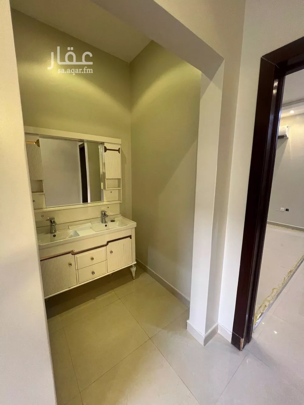 5 bedroom floor in Al Munsiyah 5