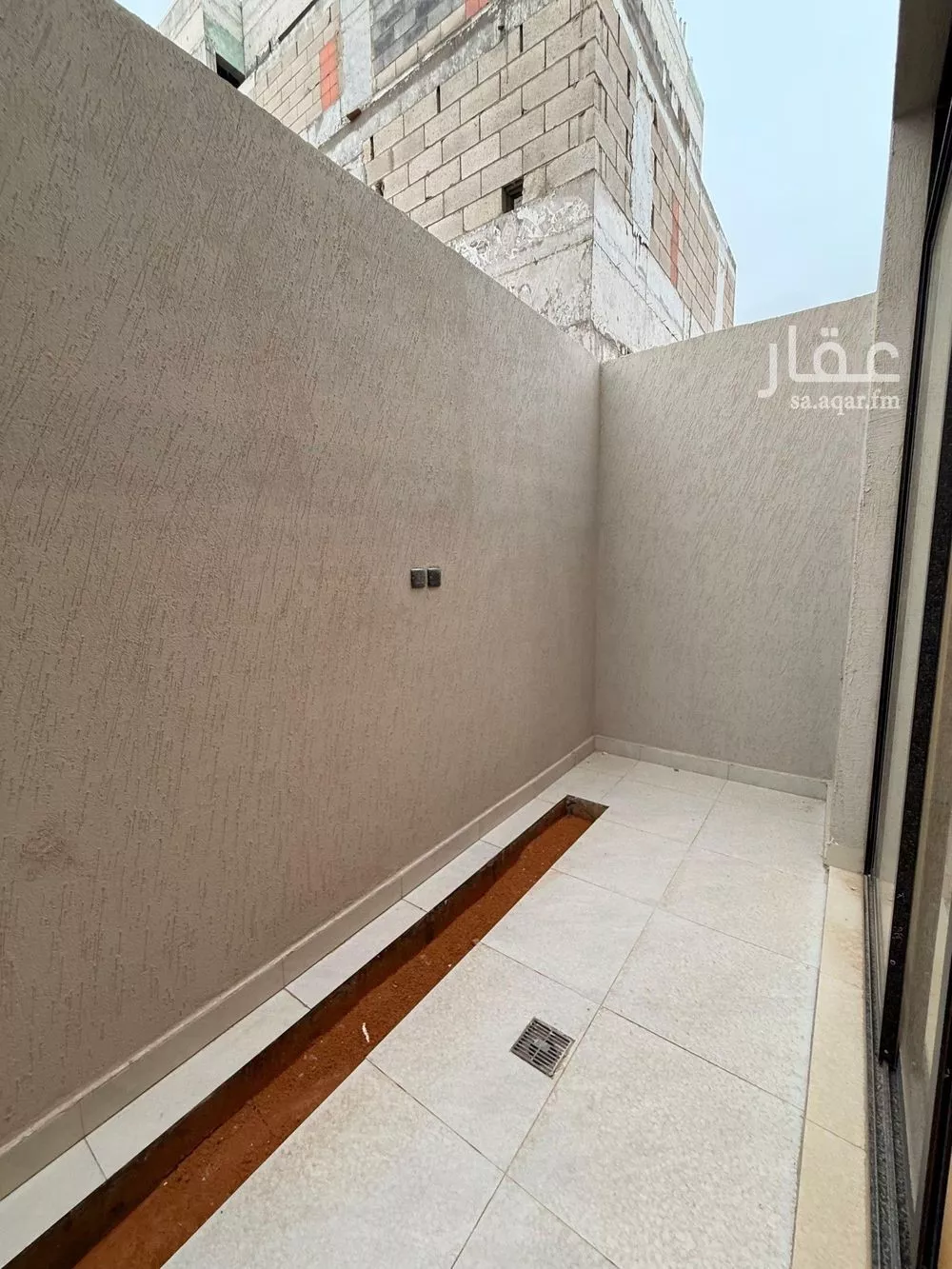 فيلا 6 غرف في الرمال 9