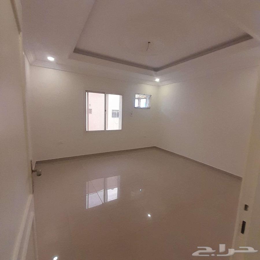 شقة 3 غرف في الروضة 2