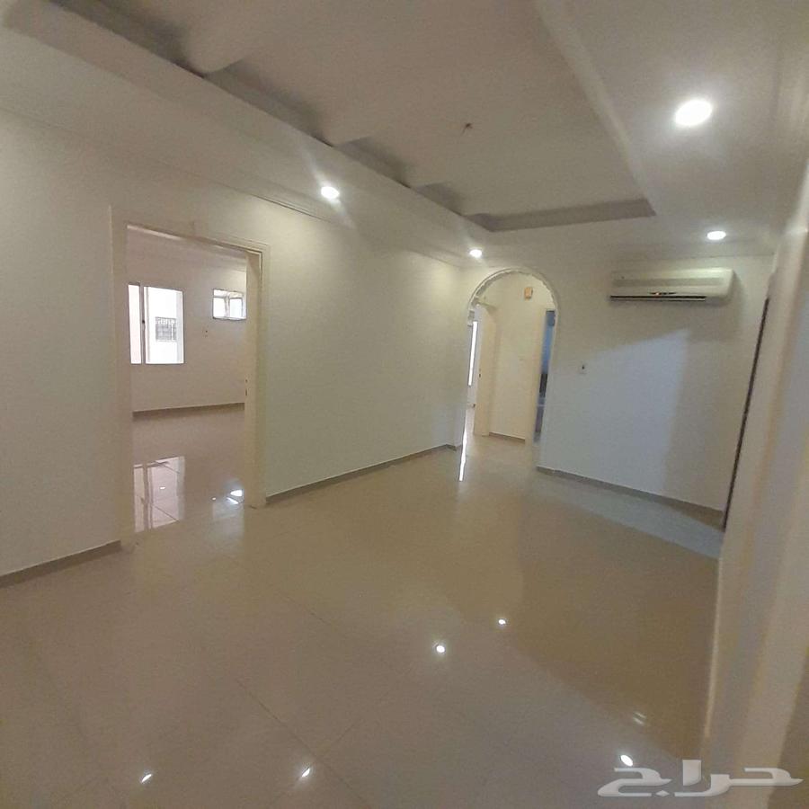 شقة 3 غرف في الروضة 5