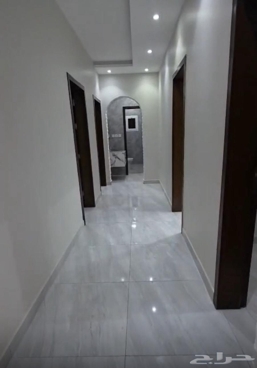 شقة 5 غرف في الرياض 2