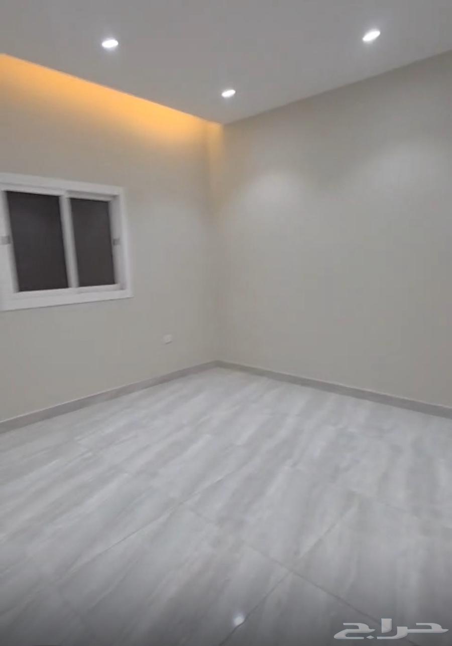 شقة 5 غرف في الرياض 3
