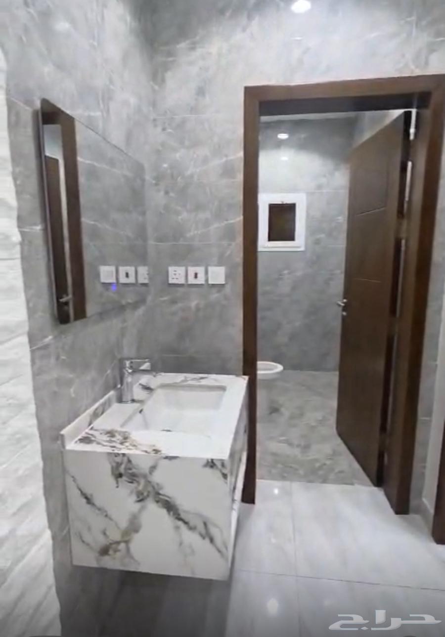 شقة 5 غرف في الرياض 6