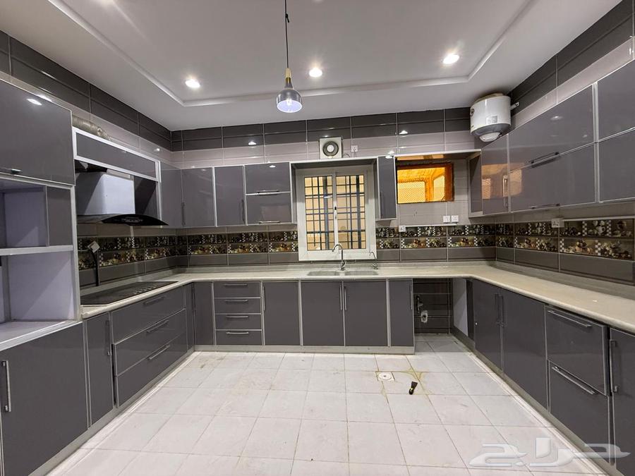 شقة  في الرحمانية 6