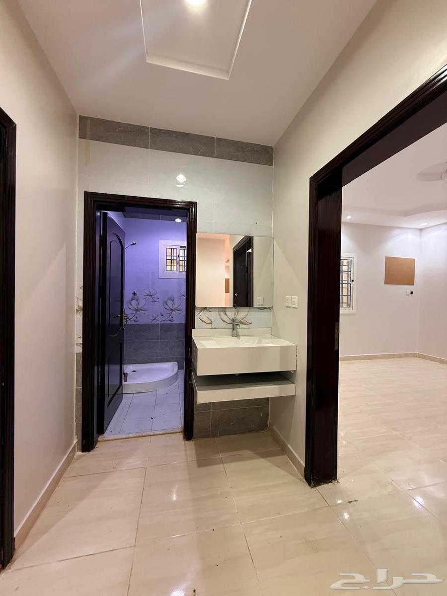 شقة  في الرحمانية 8