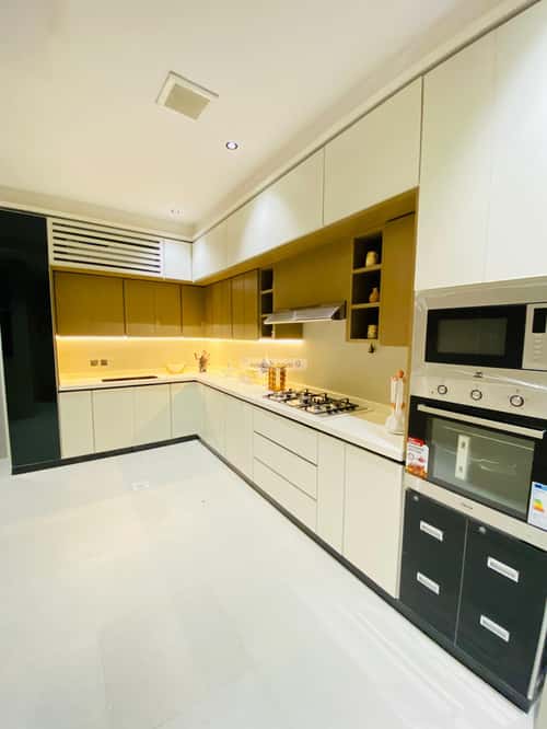 4 bedroom apartment in Dirab 7