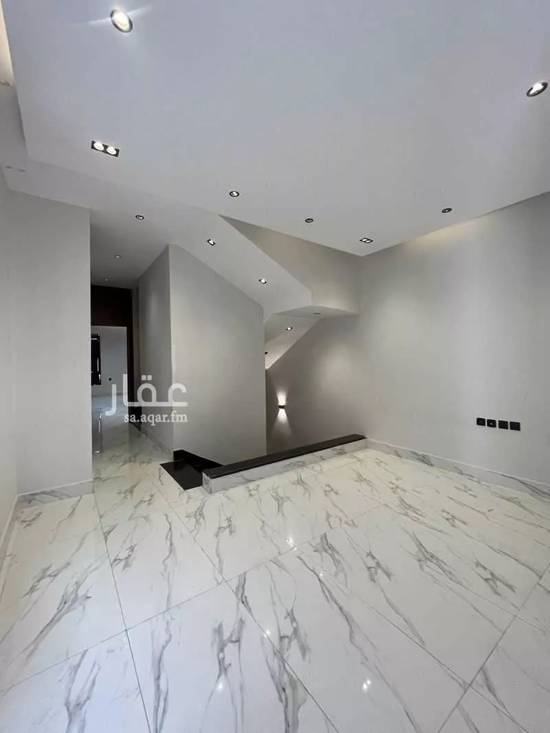 8 bedroom villa in Al Mahdiyyah 18