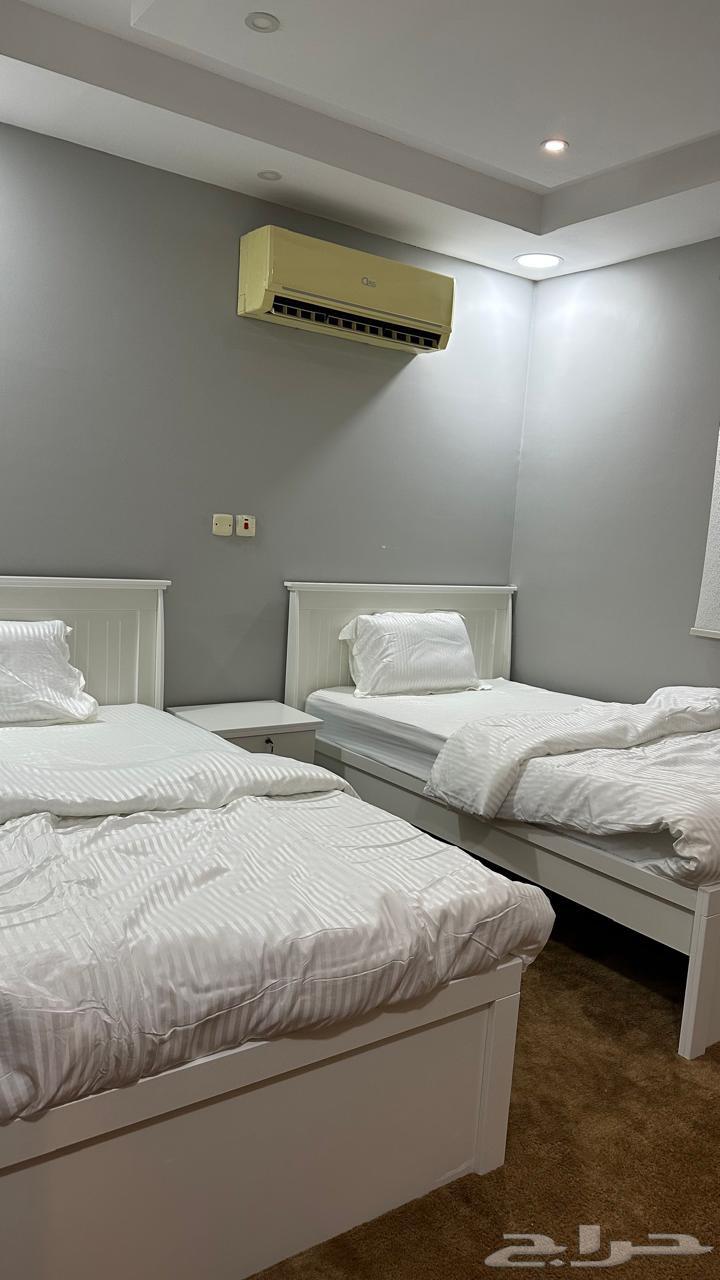 شقة 2 غرف في ضاحية الملك فهد 5