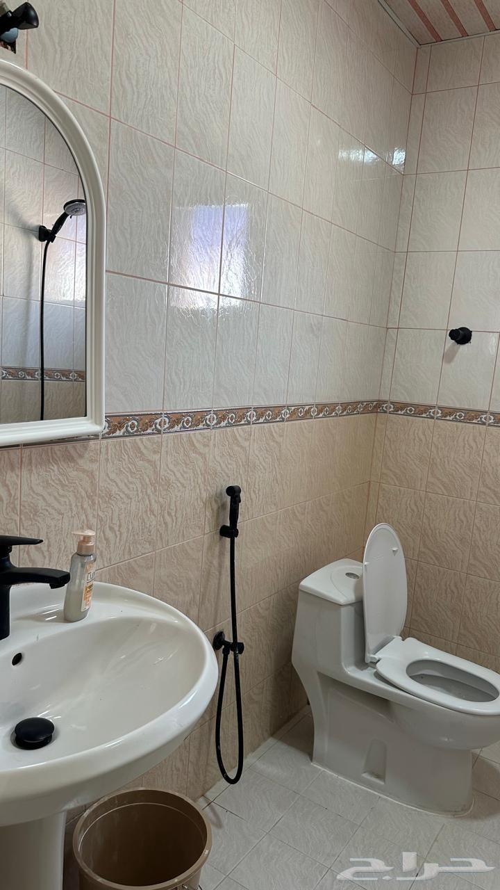 شقة 2 غرف في ضاحية الملك فهد 6