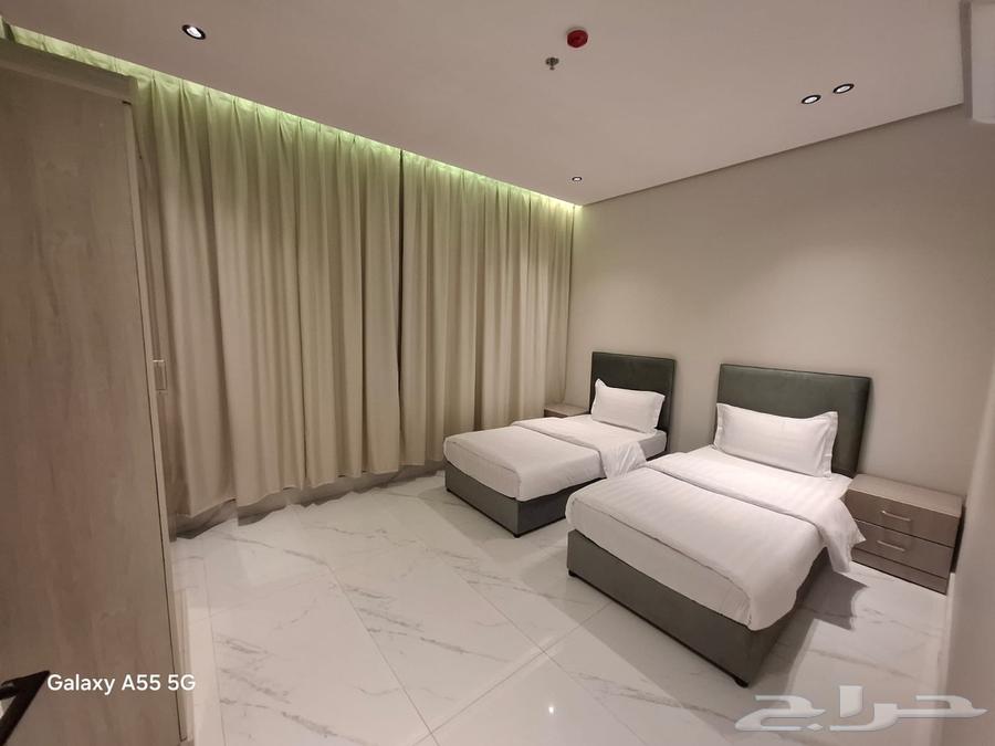 شقة 28 غرف في الحمرا 4