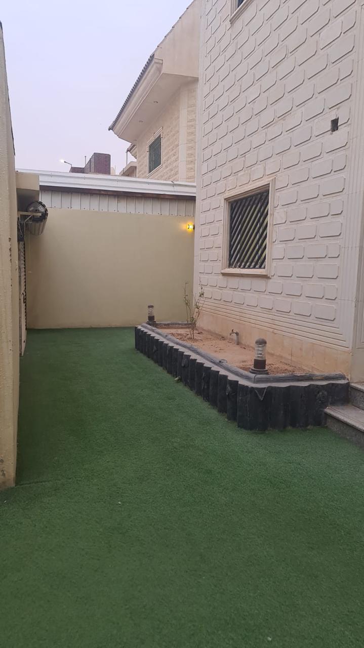 فيلا  في الشهداء 10