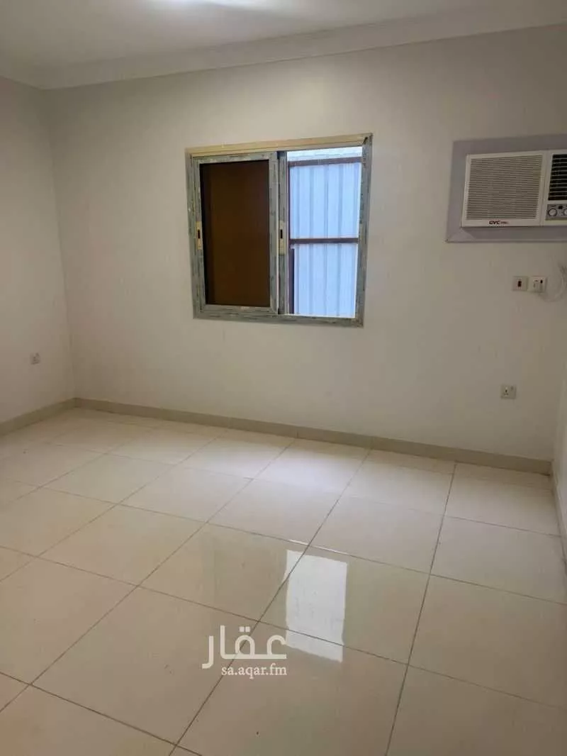 عمارة 915 م² في احد 5