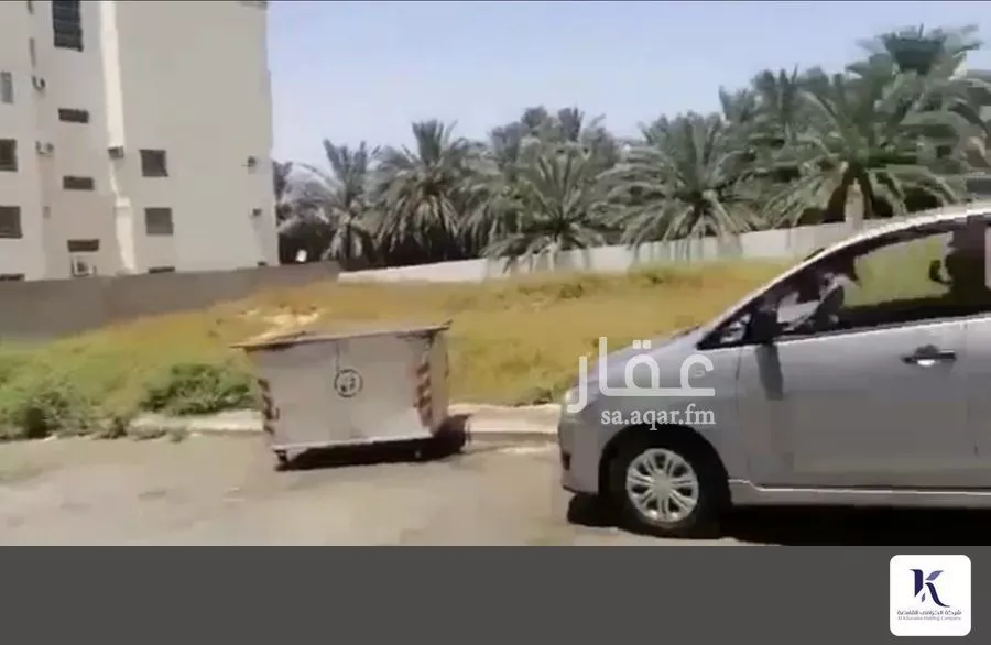 أرض 601 م² في الجمعة 3