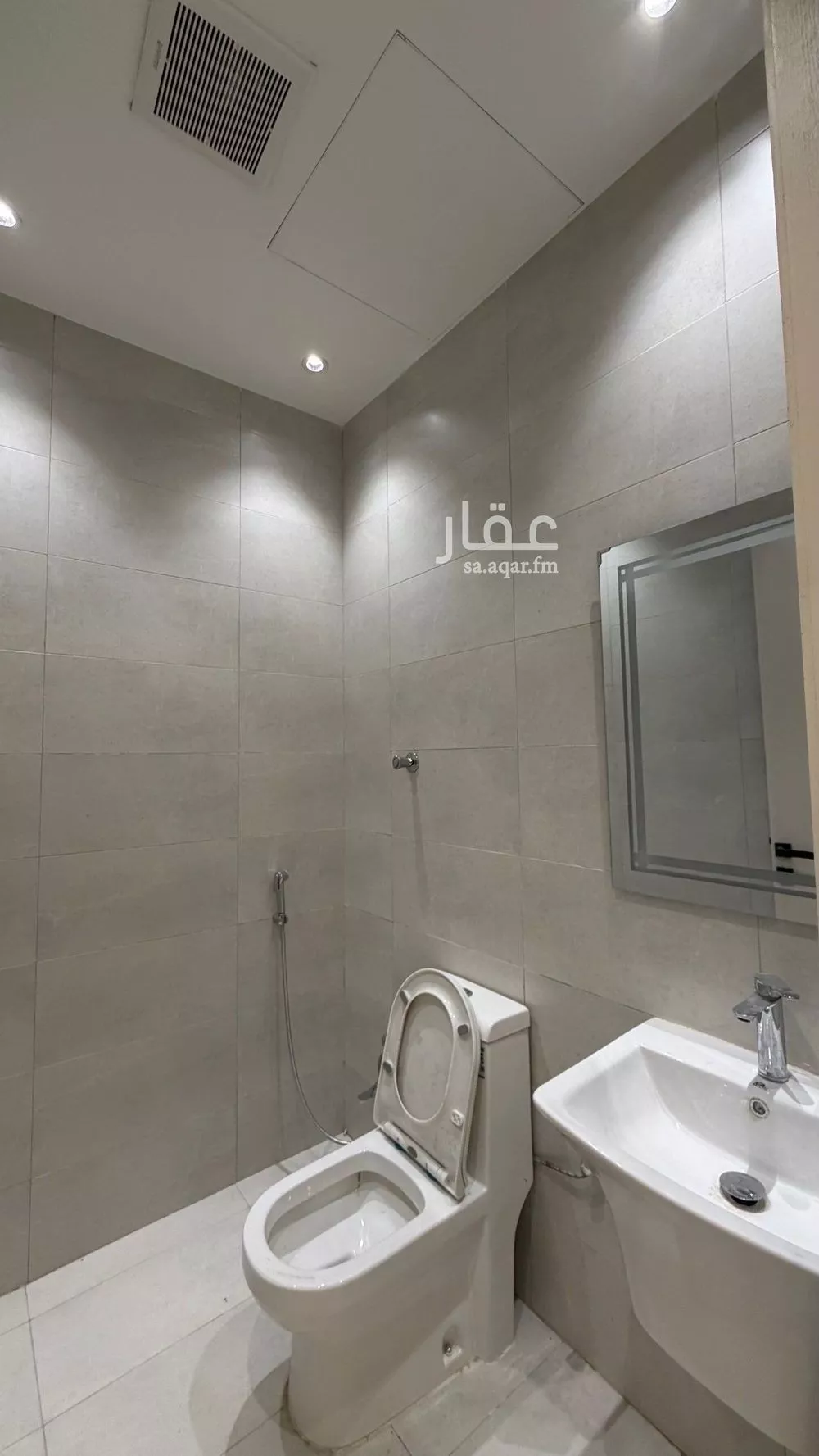 2 bedroom apartment in Al Rimal 6