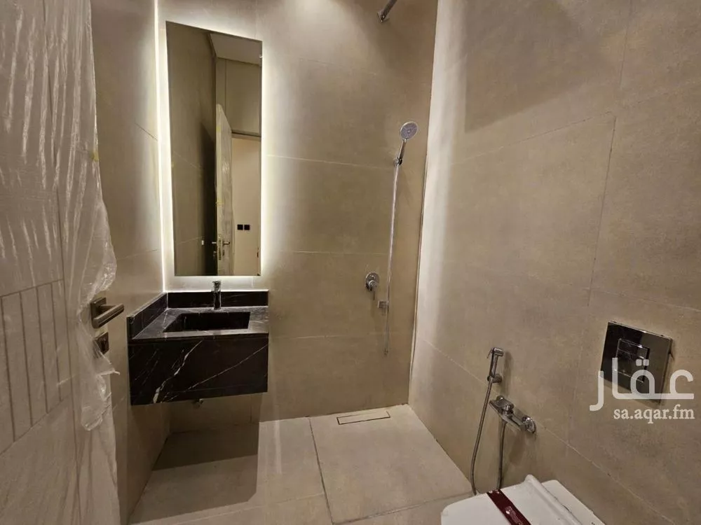 شقة 4 غرف في الرمال 6