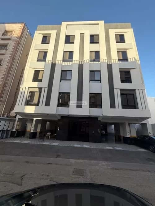 شقة 4 غرف في الروضة 3