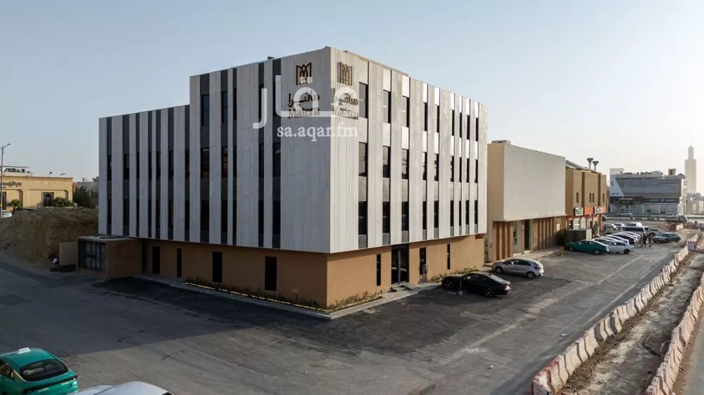 شقة 1 غرف في الملقا 12