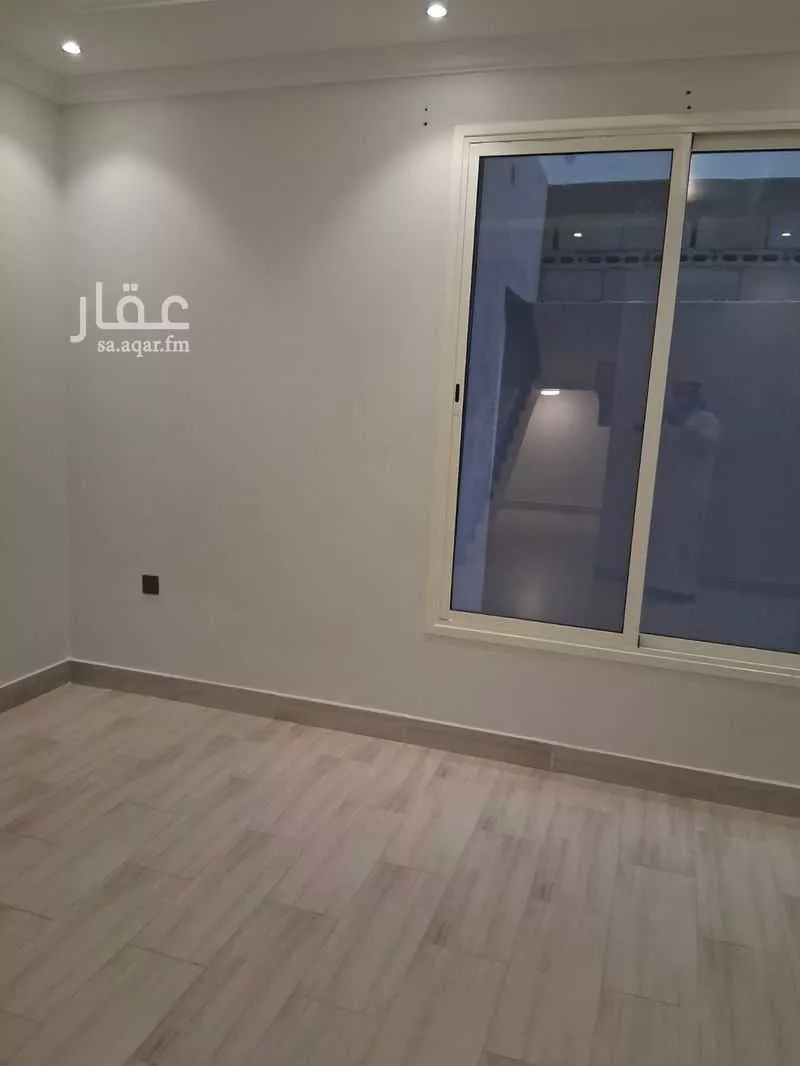 فيلا 4 غرف في الراكة الجنوبية 6