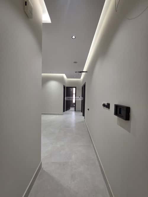 شقة 4 غرف في الروضة 10